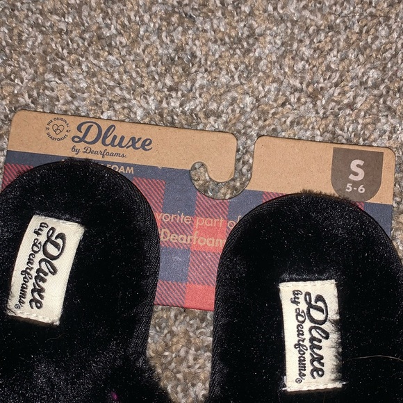 Spooky slippers - Picture 3 of 4